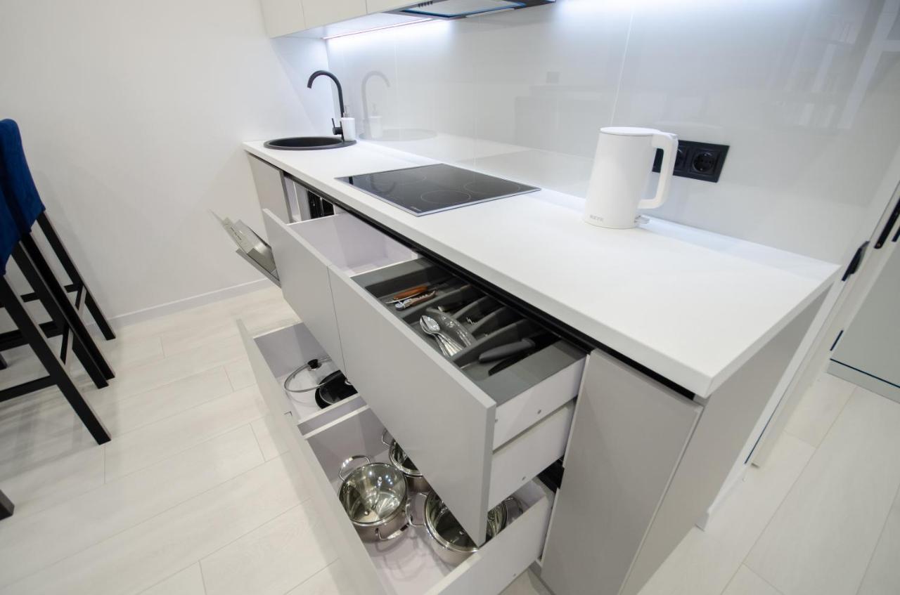 Petrovdom 166-3B In Beautiful Apartments In Rc "Yaroslaviv Grad" 키예프 외부 사진