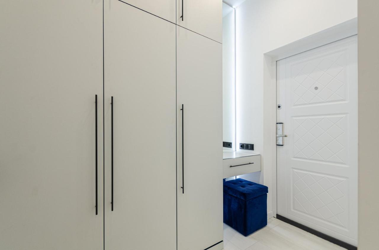 Petrovdom 166-3B In Beautiful Apartments In Rc "Yaroslaviv Grad" 키예프 외부 사진