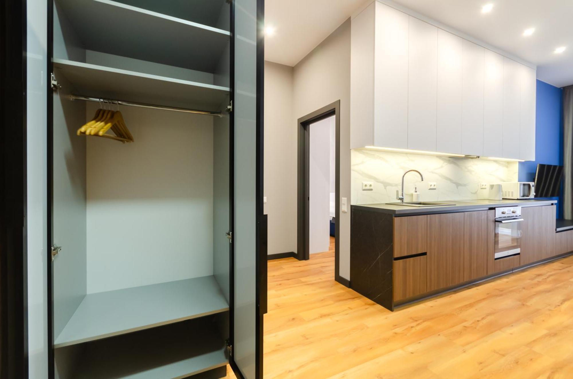 Petrovdom 166-3B In Beautiful Apartments In Rc "Yaroslaviv Grad" 키예프 외부 사진