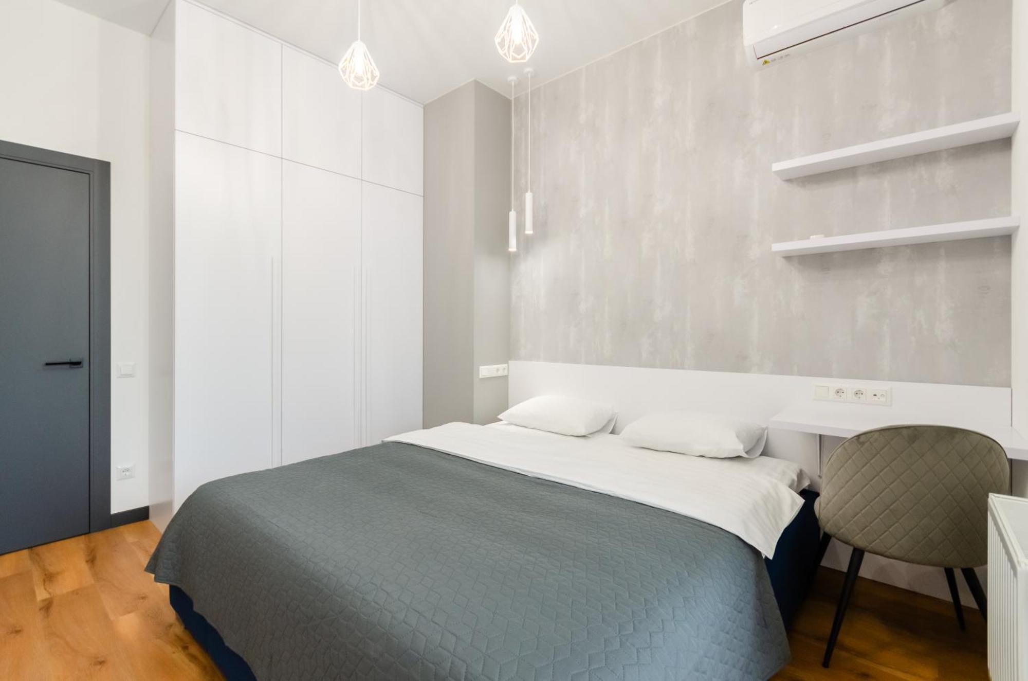 Petrovdom 166-3B In Beautiful Apartments In Rc "Yaroslaviv Grad" 키예프 외부 사진