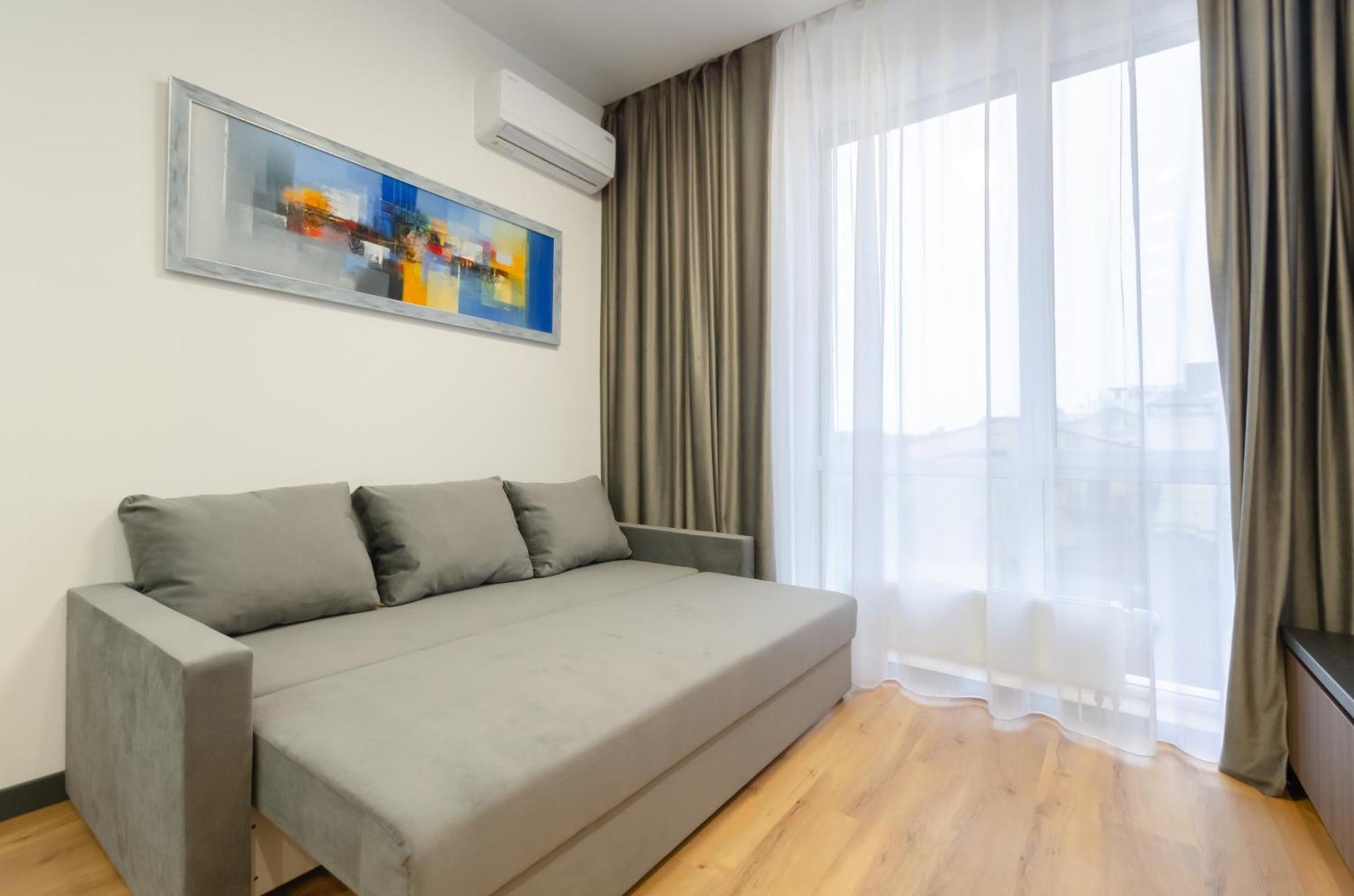 Petrovdom 166-3B In Beautiful Apartments In Rc "Yaroslaviv Grad" 키예프 외부 사진