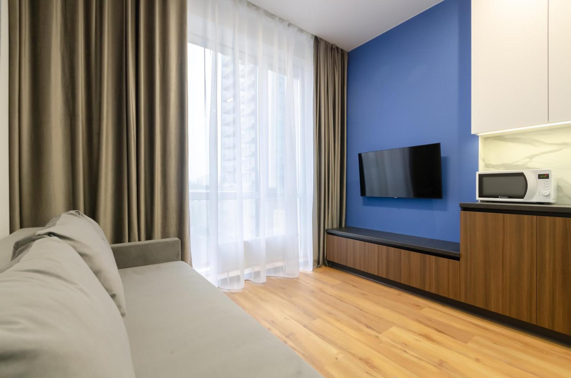 Petrovdom 166-3B In Beautiful Apartments In Rc "Yaroslaviv Grad" 키예프 외부 사진
